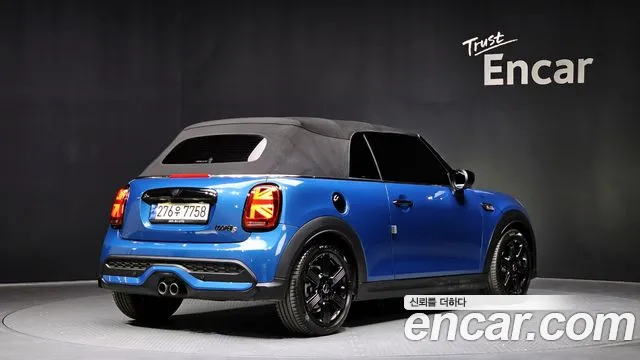 Mini Cooper Convertible — Фото автомобиля 2