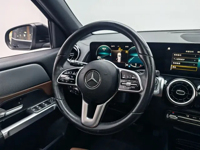 Mercedes-Benz GLB-Class — Фото автомобиля 16