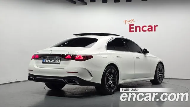 Mercedes-Benz E-Class W214 — Фото автомобиля 2