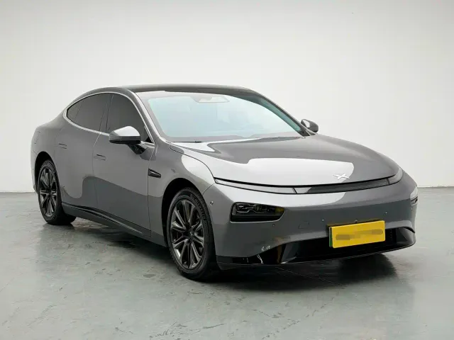 Xpeng P7 — Фото автомобиля 3