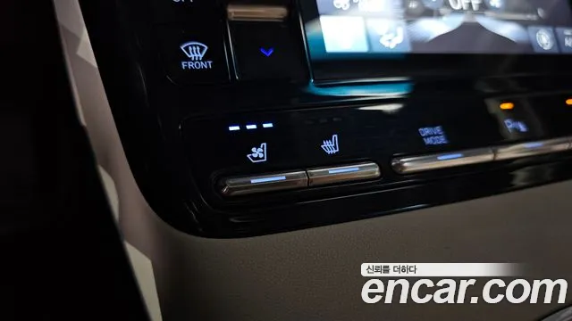 Hyundai Grandeur Grandeur (New) Hybrid — Фото автомобиля 27