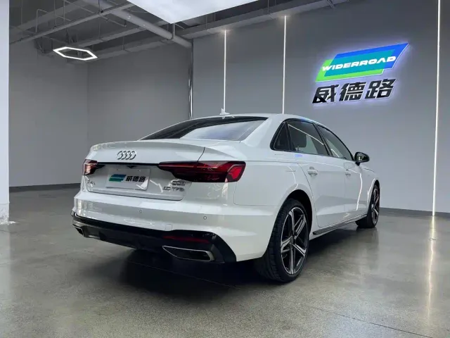 Audi Audi A4L 2024 40 TFSI Luxury Dynamic — Фото автомобиля 3