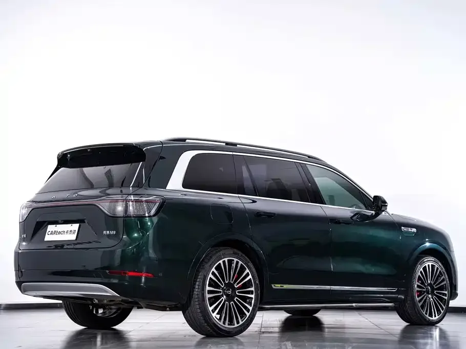 AITO Wenjie AITO M9 2024 Extended Range Ultra 42kWh 6-Seater — Фото автомобиля 6