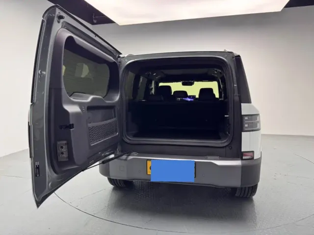 BYD FangChengBao Titanium 7 — Фото автомобиля 13
