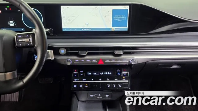 Hyundai Grandeur Grandeur (GN7) 2.5 Бензин 2WD — Фото автомобиля 13