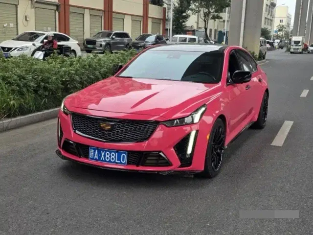 Фотография автомобиля — Cadillac CT5
