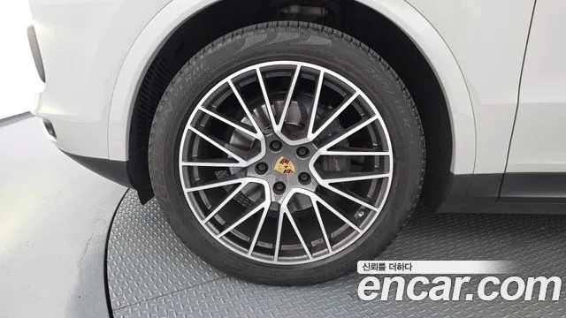 Porsche Cayenne PO536 — Фото автомобиля 5