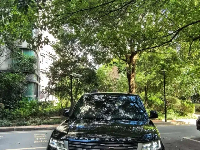 Land Rover Range Rover — Фото автомобиля 2
