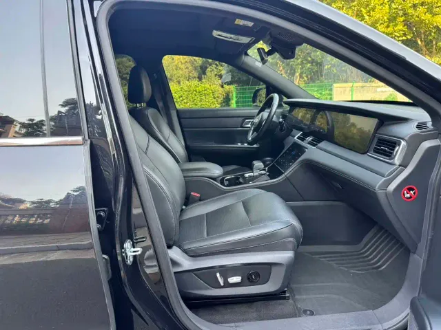 Li Auto ONE — Фото автомобиля 6
