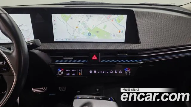 Kia EV6 — Фото автомобиля 13