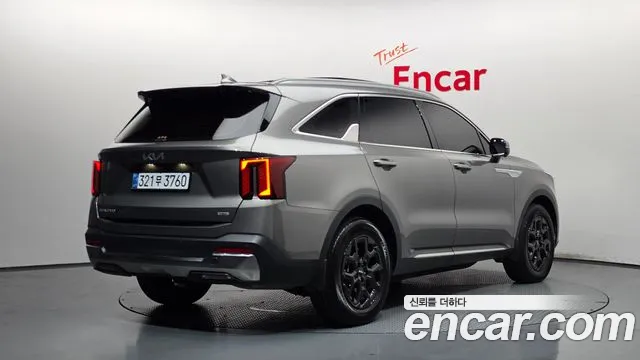 Kia Sorento — Фото автомобиля 2