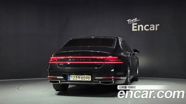 Genesis G90 Бензин 3.5 турбо AWD — Фото автомобиля 4