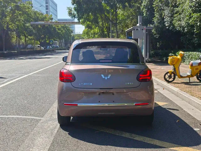 Wuling Bingo — Фото автомобиля 6