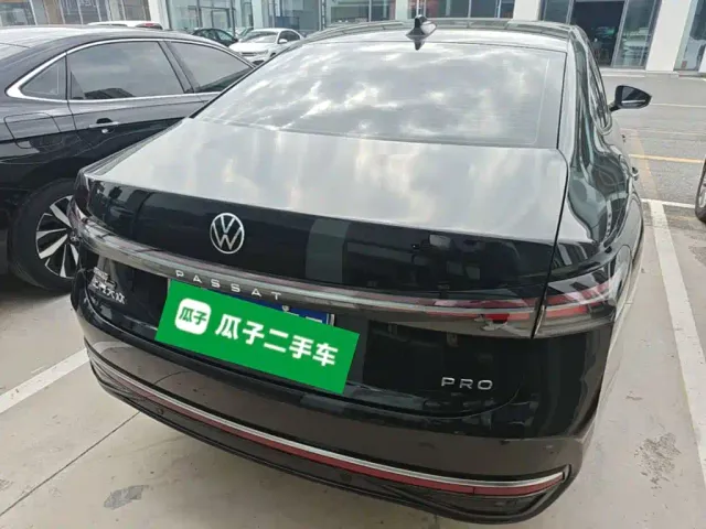 Volkswagen Passat — Фото автомобиля 5