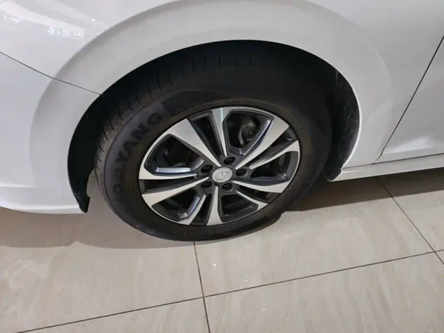 Changan Eado — Фото автомобиля 22