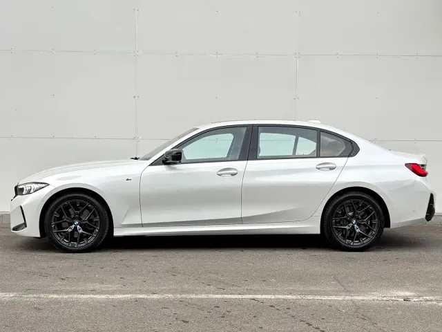 BMW 3 Series — Фото автомобиля 3