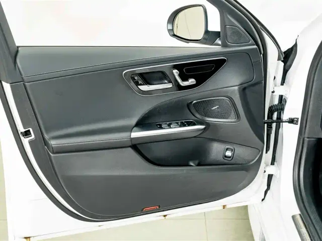 Mercedes-Benz C-Class — Фото автомобиля 15