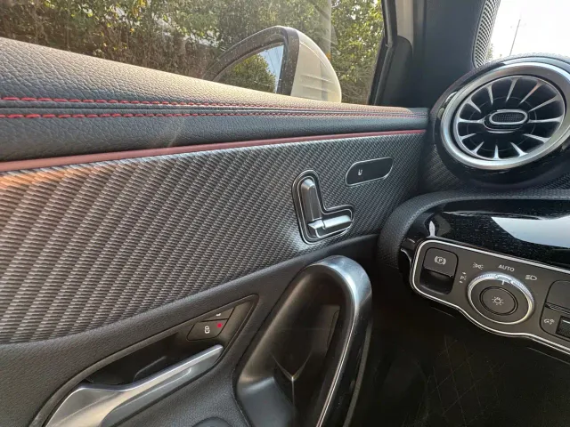 Mercedes-Benz A-Class — Фото автомобиля 10