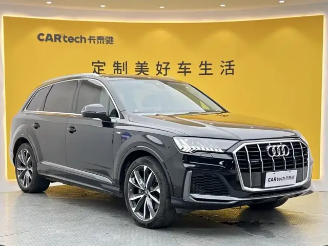 Audi Q7 — Фото автомобиля 2