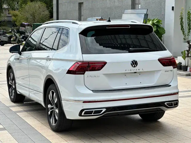 Volkswagen Tiguan L — Фото автомобиля 5