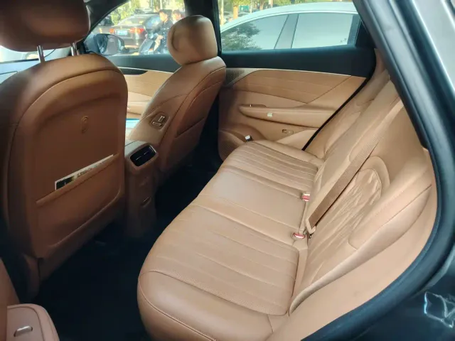 Dongfeng Aeolus L8 — Фото автомобиля 8
