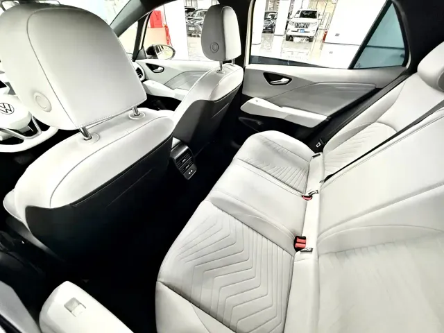 Volkswagen ID.3 — Фото автомобиля 9