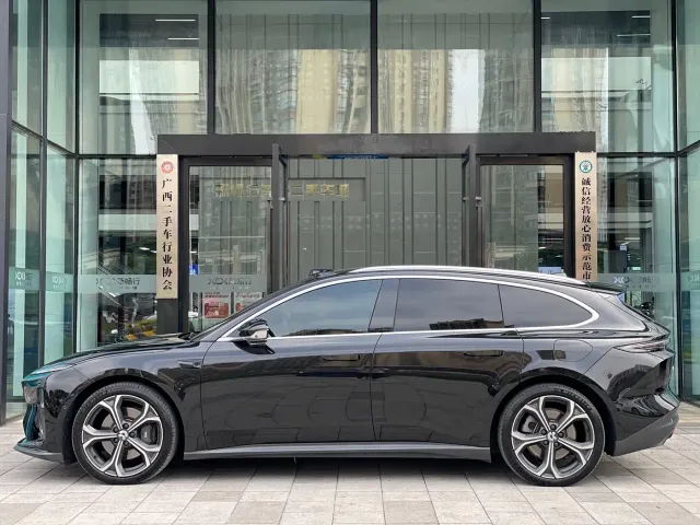 Nio ET5 Touring — Фото автомобиля 7