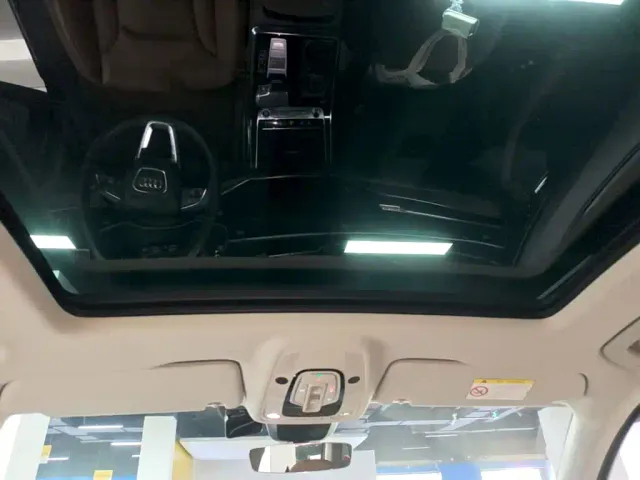 Audi Q7 — Фото автомобиля 17