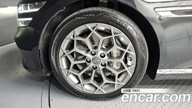 Genesis G80 Бензин 3.5 турбо AWD — Фото автомобиля 5