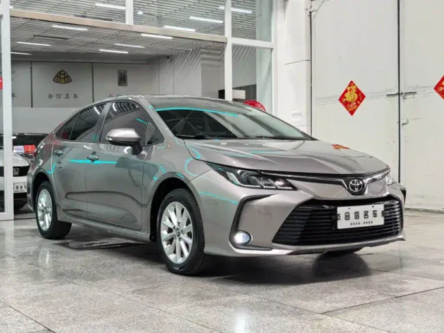 Toyota Corolla — Фото автомобиля 3