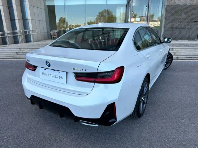 BMW 3 Series — Фото автомобиля 4