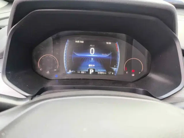Chery Tiggo 8 — Фото автомобиля 4