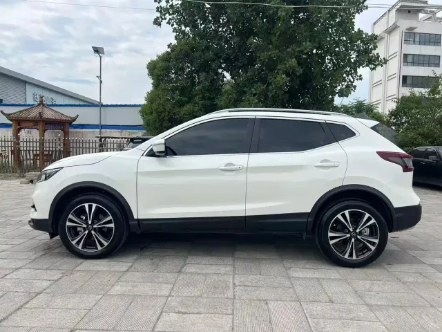 Nissan Qashqai — Фото автомобиля 4