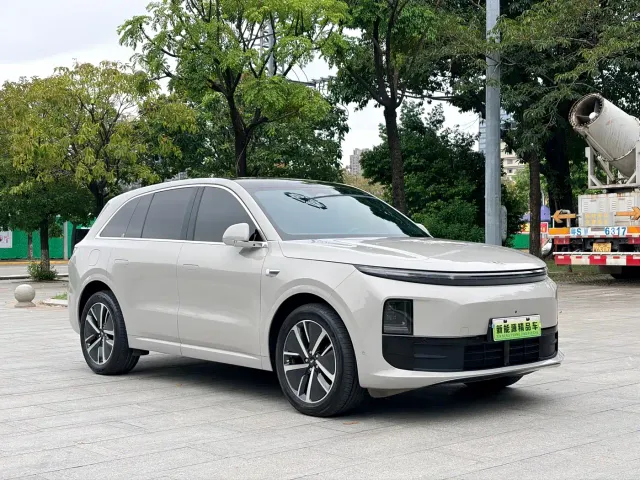 Li Auto L6 — Фото автомобиля 3