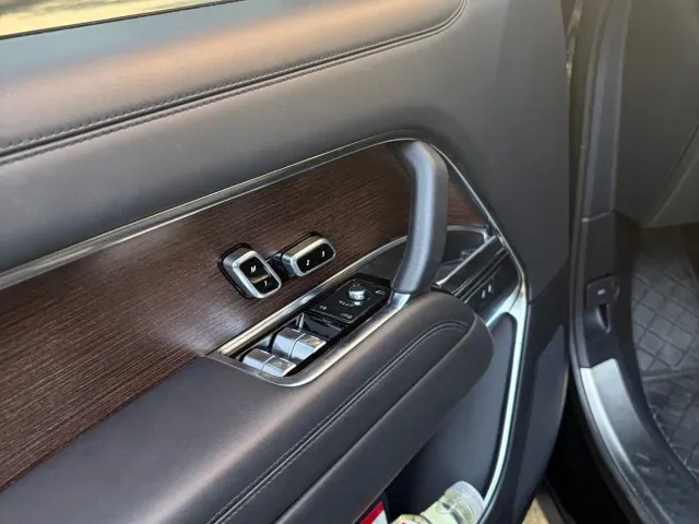 Land Rover Range Rover — Фото автомобиля 10