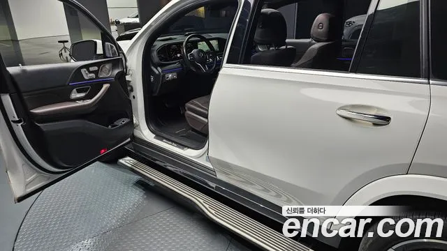Mercedes-Benz GLS-Class — Фото автомобиля 16