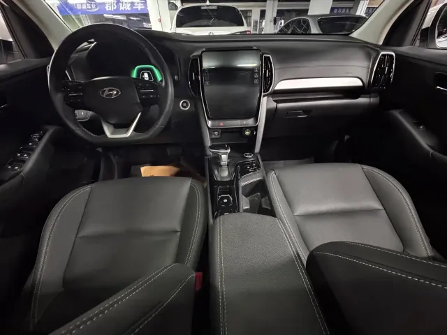 Hyundai ix35 — Фото автомобиля 12
