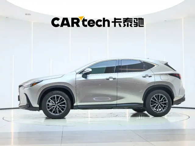 Lexus NX — Фото автомобиля 3