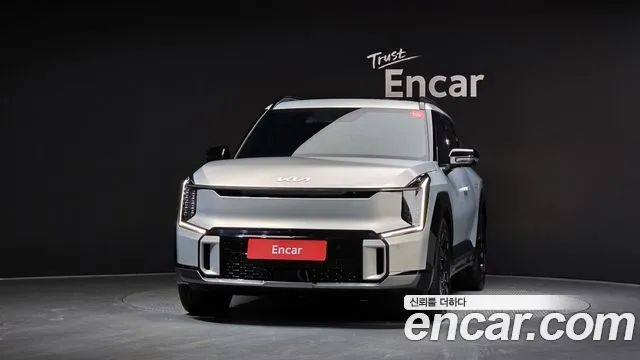 Kia EV9 — Фото автомобиля 3