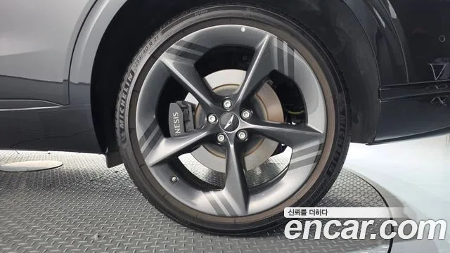 Genesis GV70 — Фото автомобиля 6
