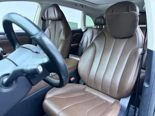 Leapmotor C11 — Фото автомобиля 6