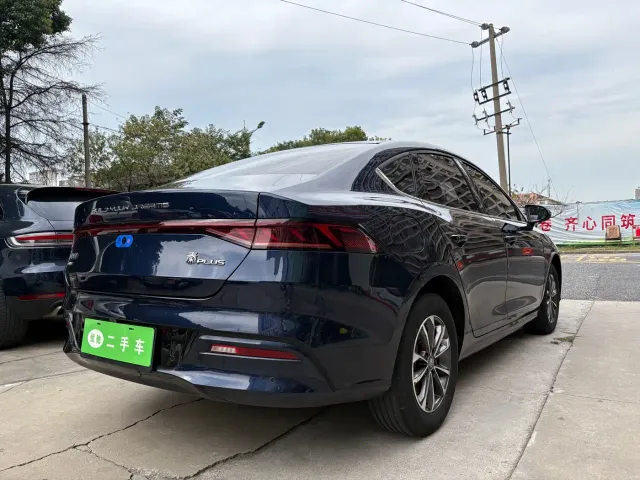 BYD Qin PLUS — Фото автомобиля 3