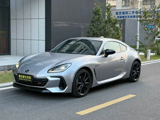 Фотография автомобиля — Subaru BRZ