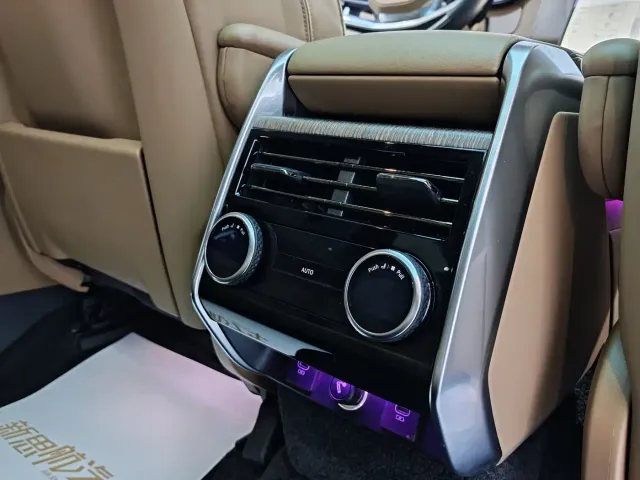 Land Rover Range Rover — Фото автомобиля 15