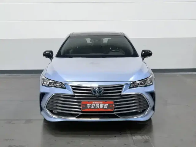 Toyota Avalon — Фото автомобиля 3