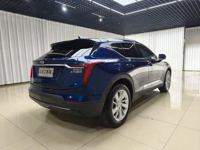 Cadillac GT4 — Фото автомобиля 5