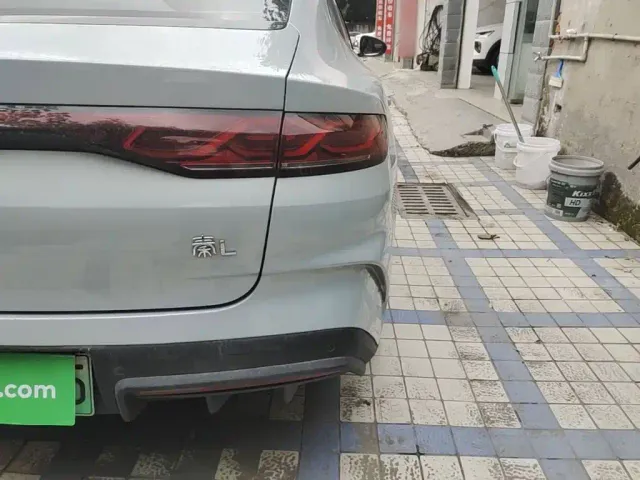 BYD Qin L — Фото автомобиля 7