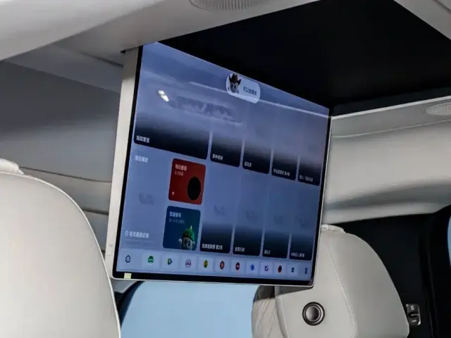 Li Auto MEGA — Фото автомобиля 14