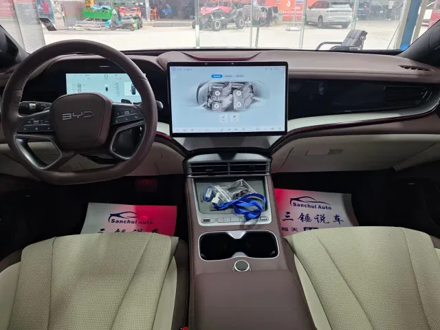 BYD Seal 07 DM-i — Фото автомобиля 12