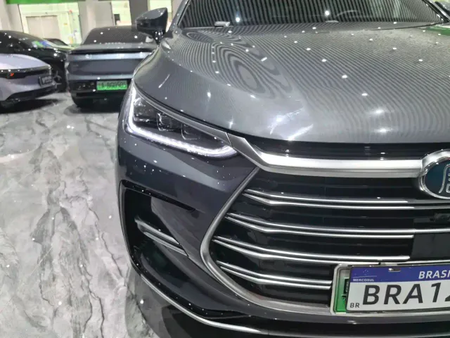 BYD Tang — Фото автомобиля 21